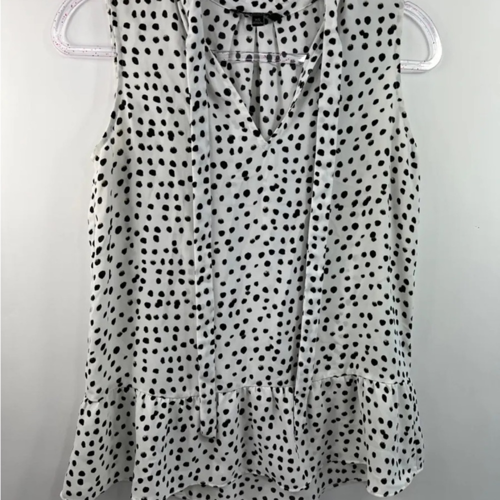 Banana republic sleeveless blouse